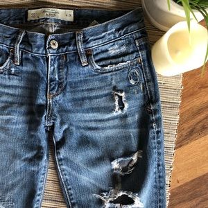 Abercrombie And Fitch Skinny Ripped Jeans Size 00✨